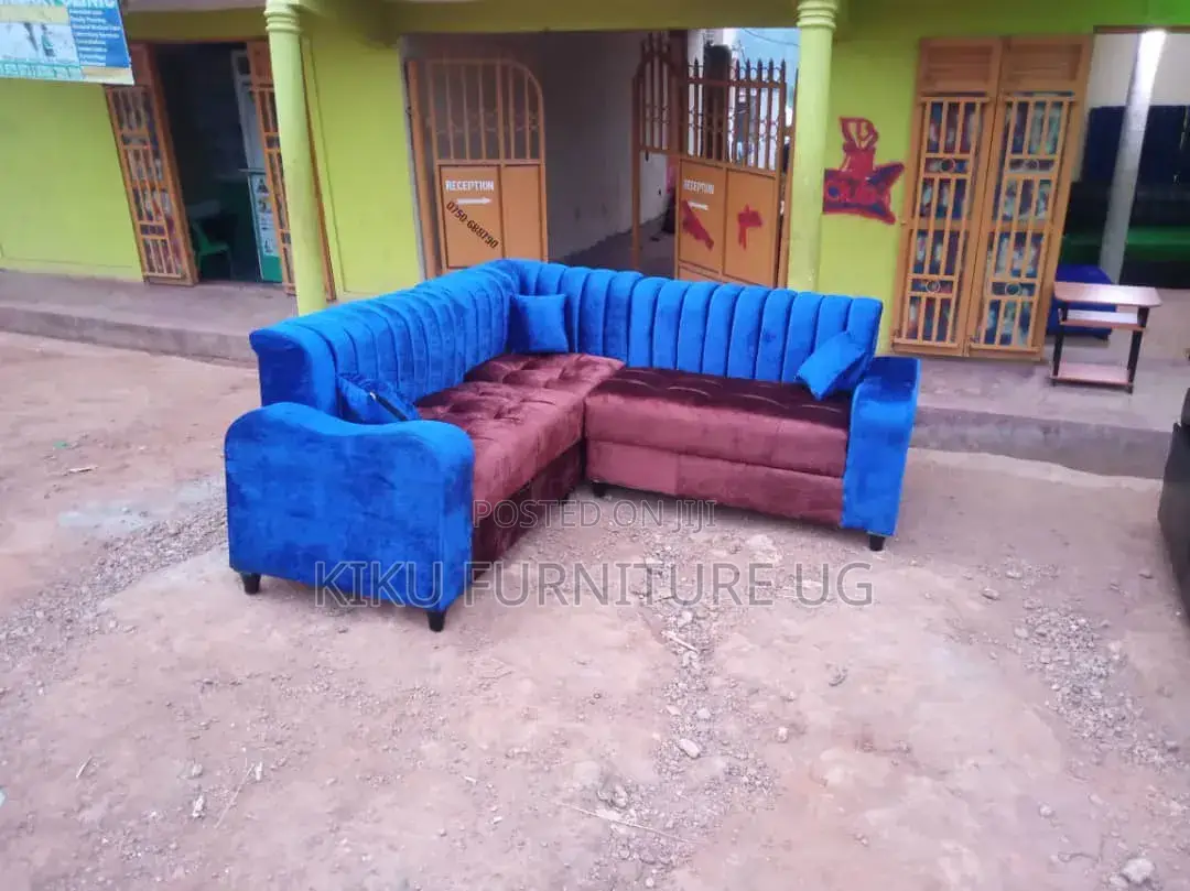 Five Seater L on Market