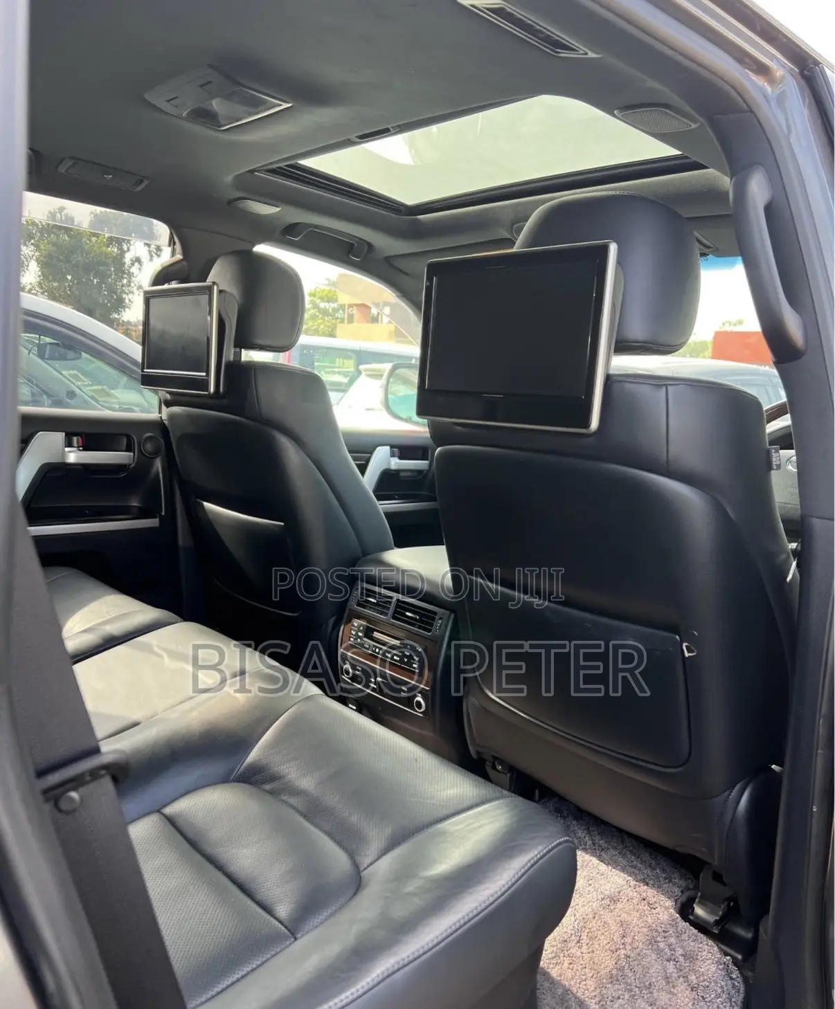 Toyota Land Cruiser 4.6 V8 ZX 2018 Gray