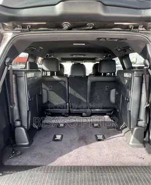 Toyota Land Cruiser 4.6 V8 ZX 2018 Gray