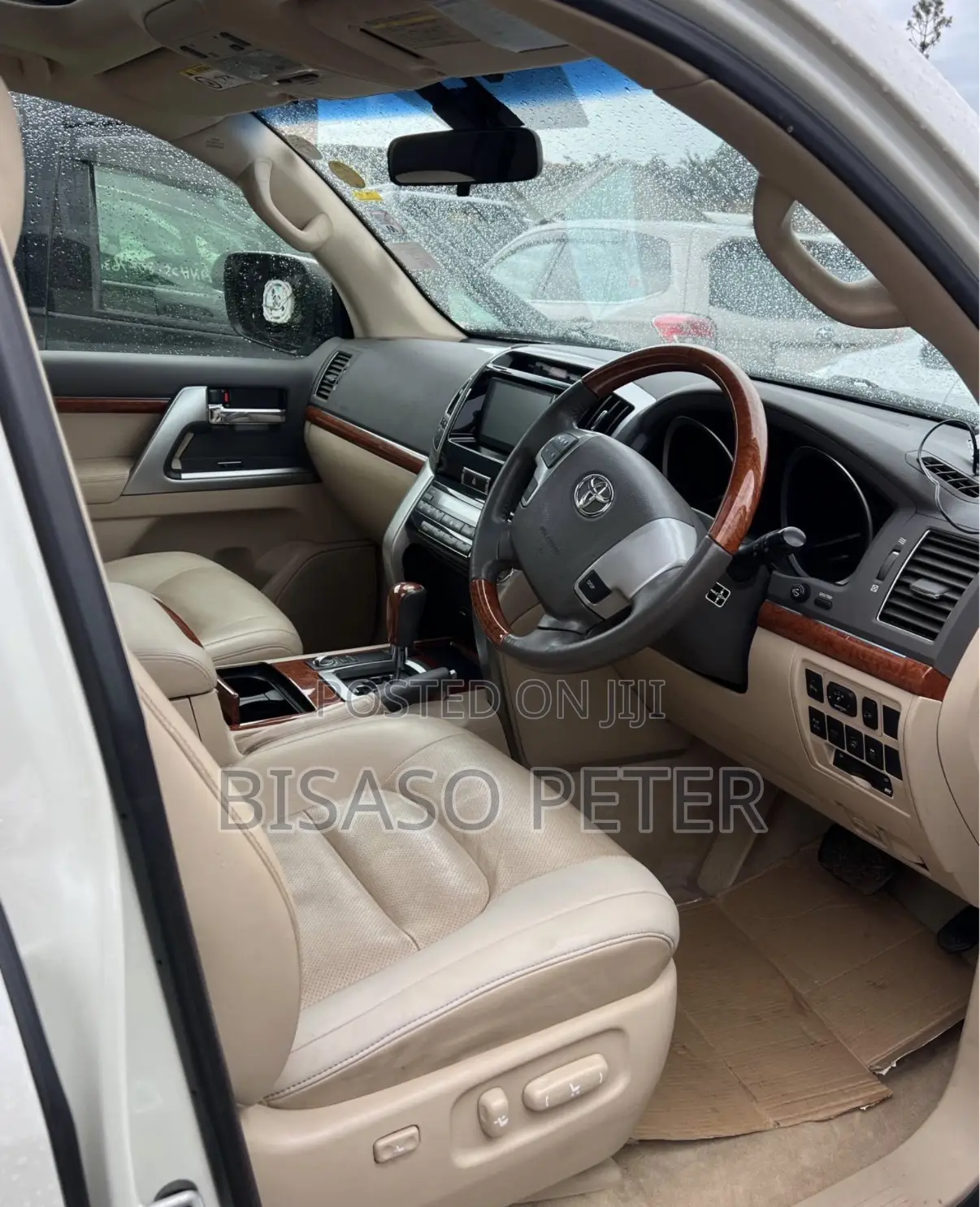 Toyota Land Cruiser 4.6 V8 ZX 2013 White