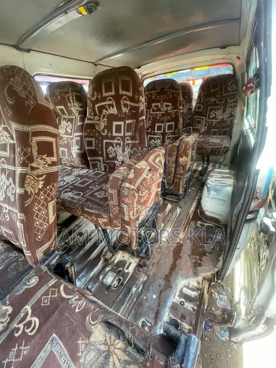 Toyota HiAce 1997 White