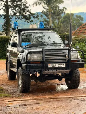 Toyota Land Cruiser 1998 Black