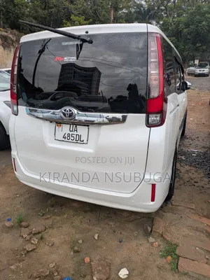 Toyota Noah 2015 White