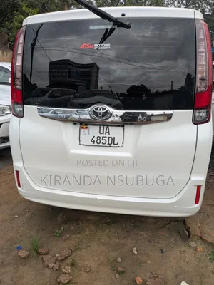 Toyota Noah 2015 White