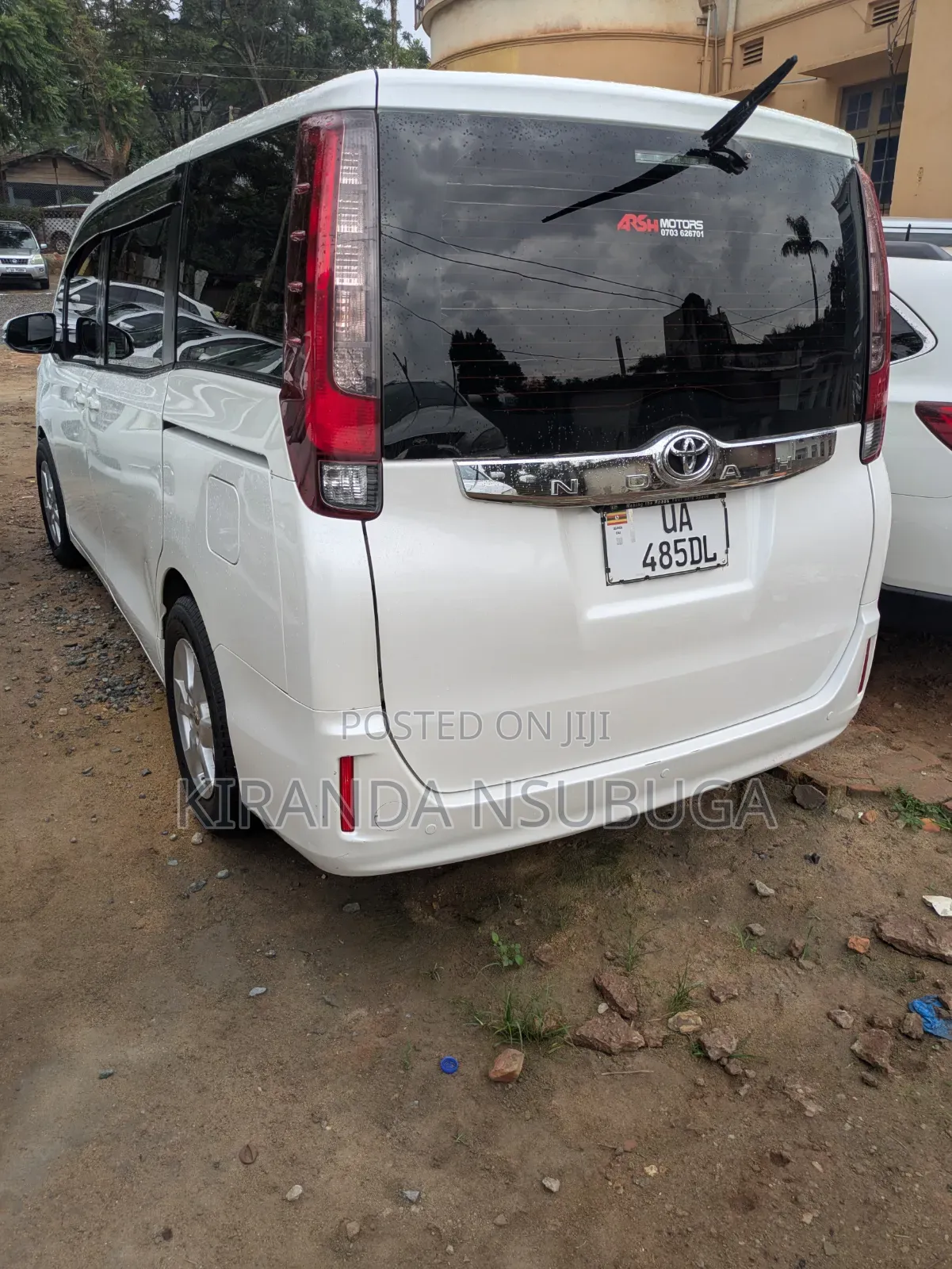 Toyota Noah 2015 White