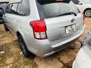 Toyota Corolla Fielder 2014 Gold