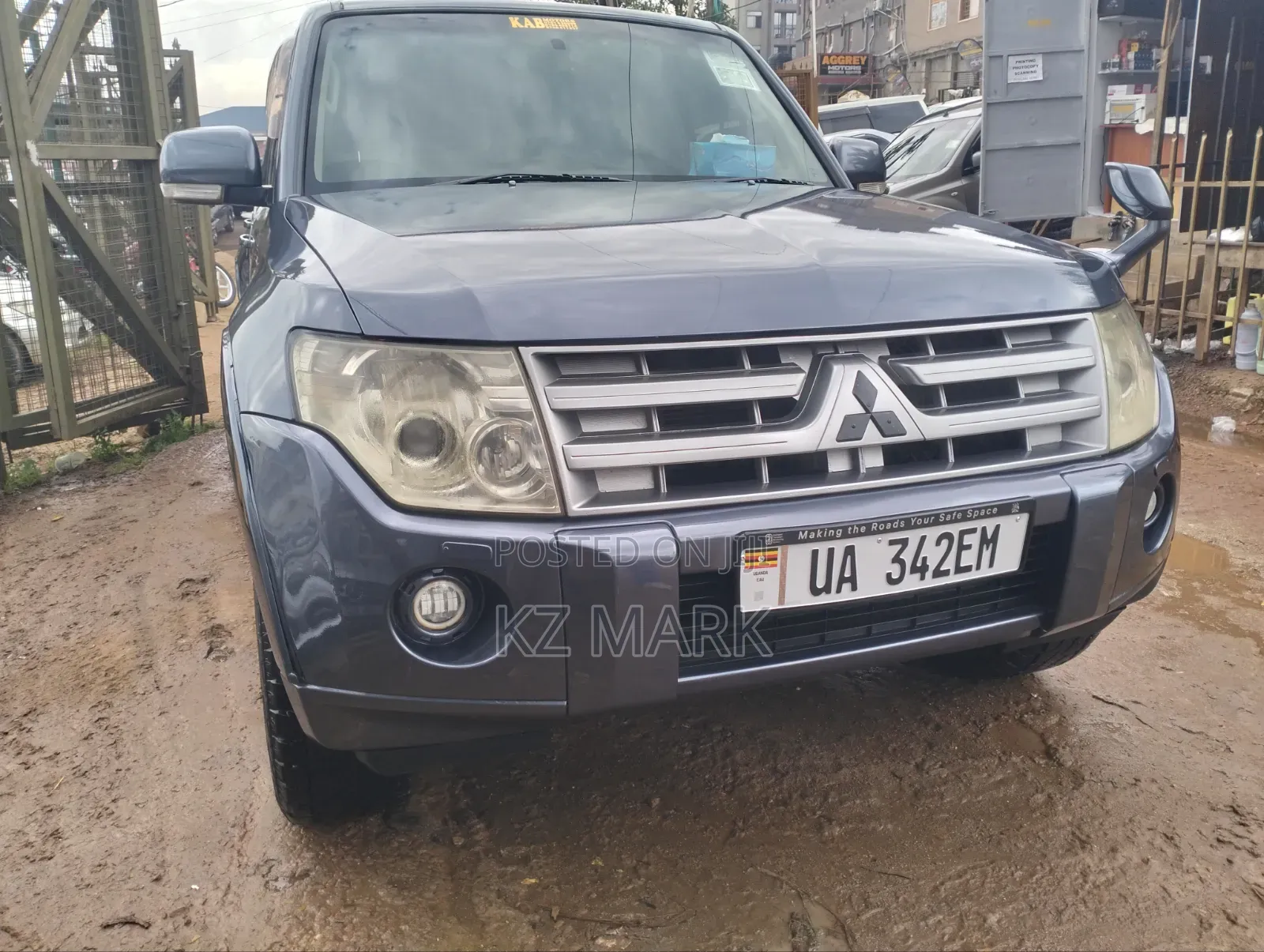 Mitsubishi Pajero 2007 Gray