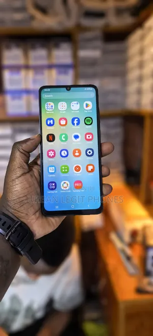 Samsung Galaxy A06 128 GB Black