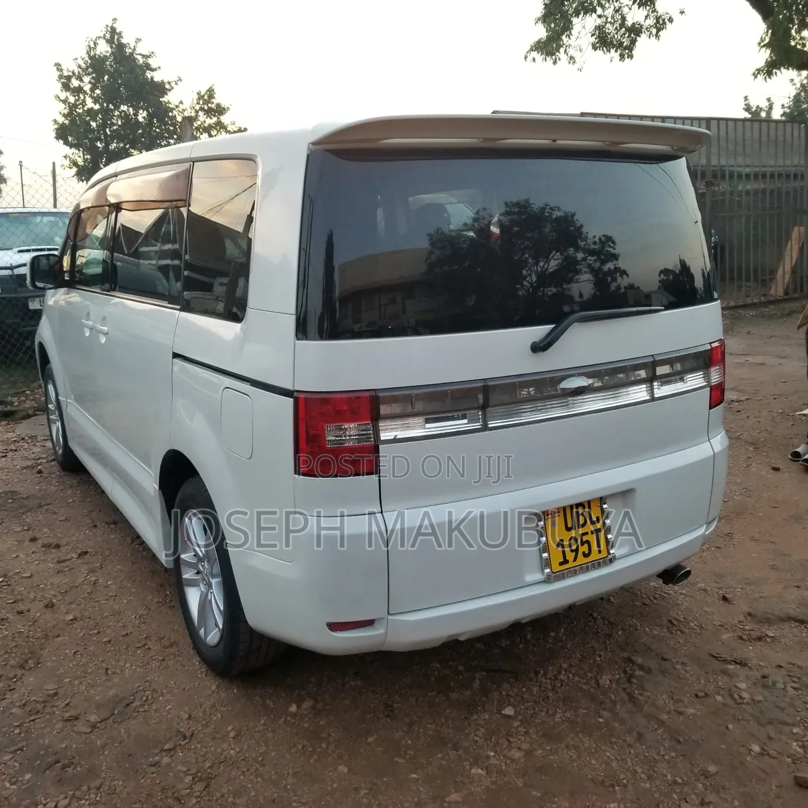 Mitsubishi Diamante 2008 White