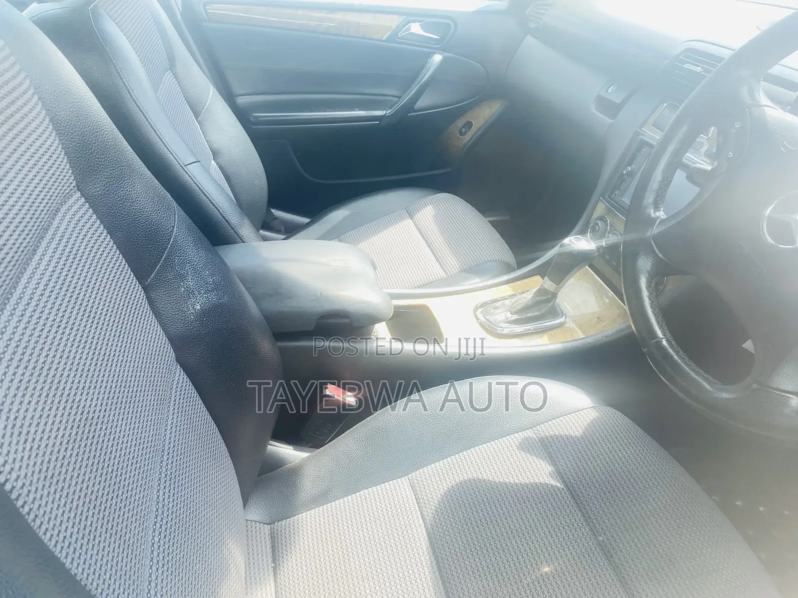 Mercedes-Benz C200 2002 Black