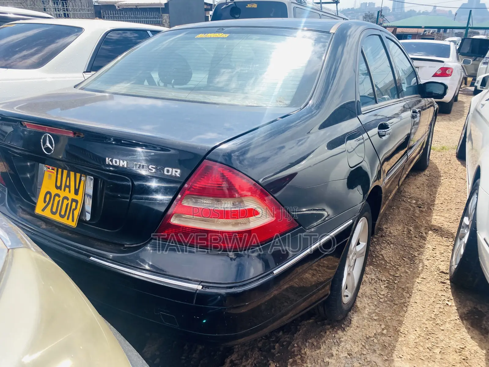 Mercedes-Benz C200 2002 Black