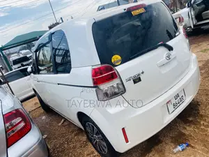 Toyota Spade 2012 White