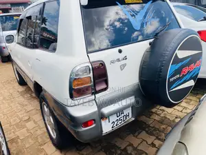 Toyota RAV4 Automatic 2000