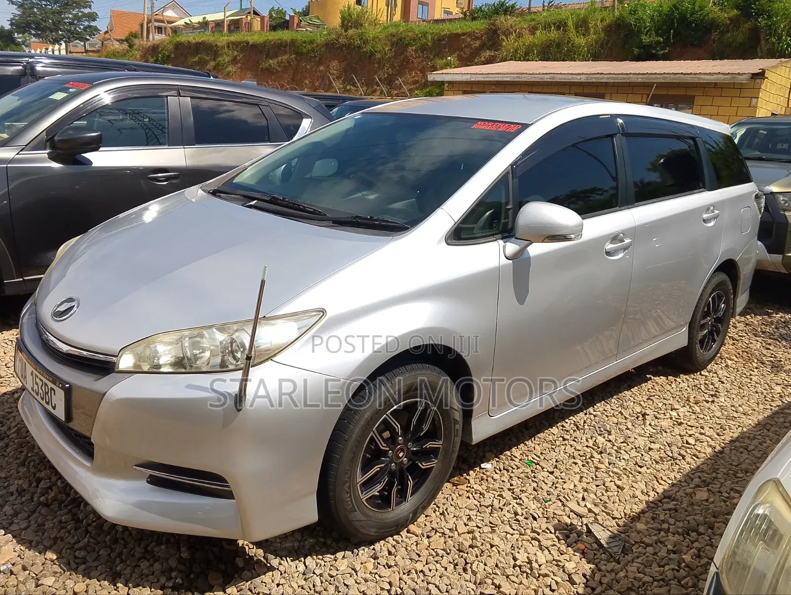 Toyota Wish 2012 Silver