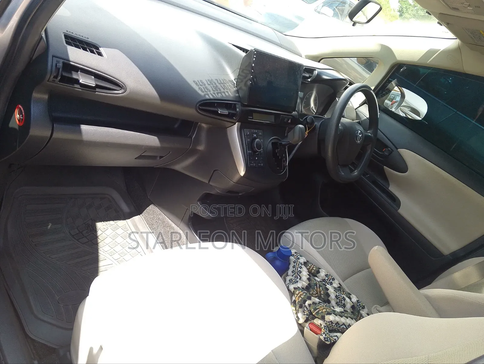 Toyota Wish 2012 Silver