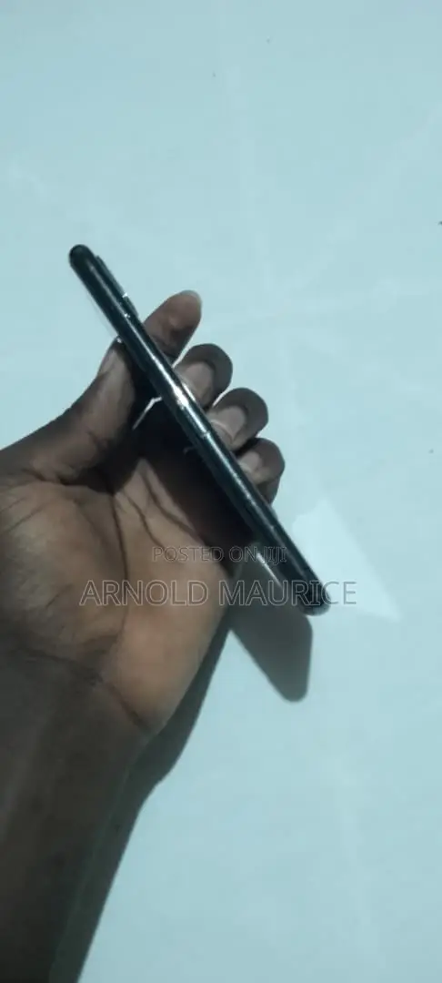 Apple iPhone X 64 GB Black