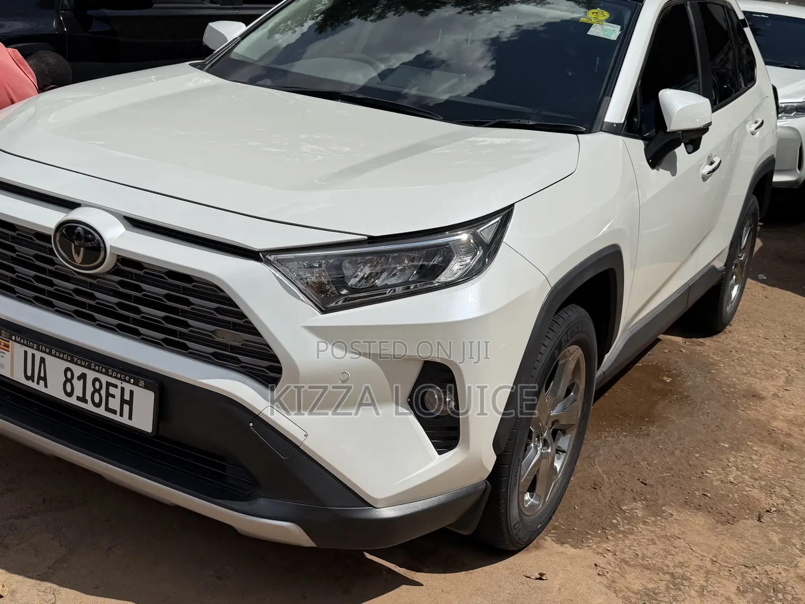Toyota RAV4 2021 White