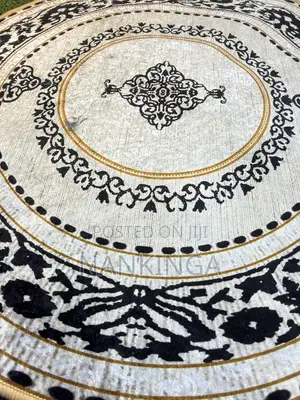 Small Round Carpets