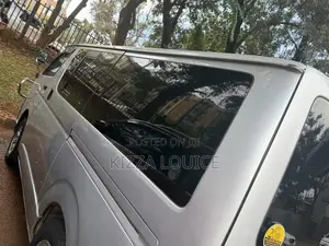 Toyota HiAce 2012 Silver