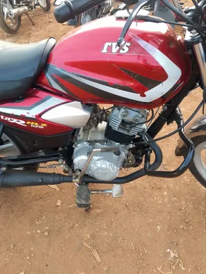 TVS HLX 125 2023 Red