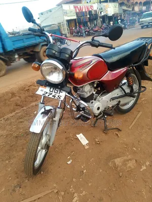 Bajaj Boxer 100 2024 Red