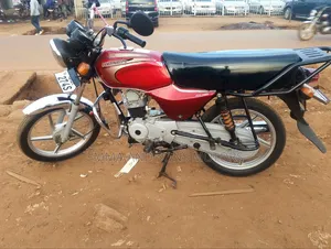 Bajaj Boxer 100 2024 Red