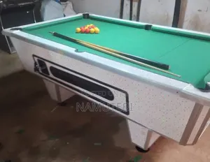 Double Jointer Pool Table, Comes With Accessories