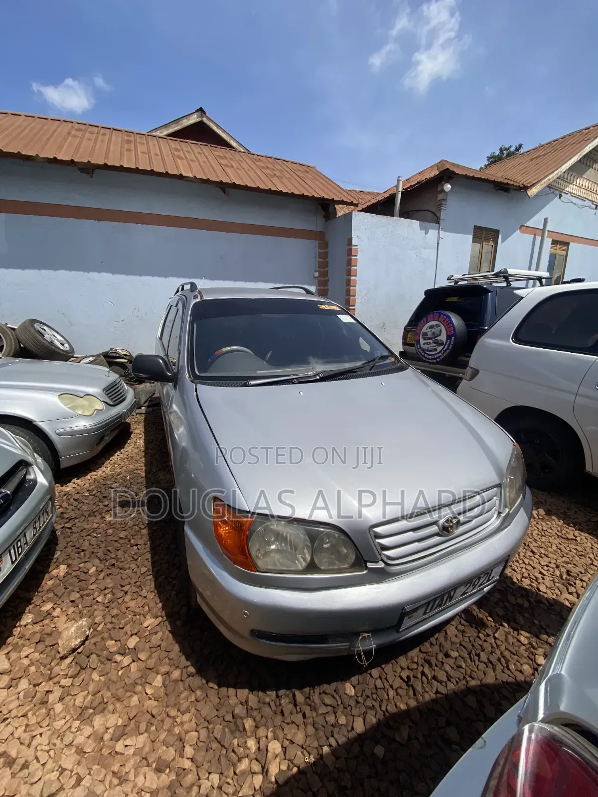 Toyota Ipsum 2000 Gray