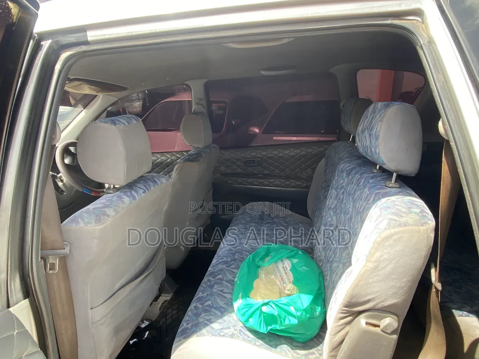 Toyota Ipsum 2000 Gray