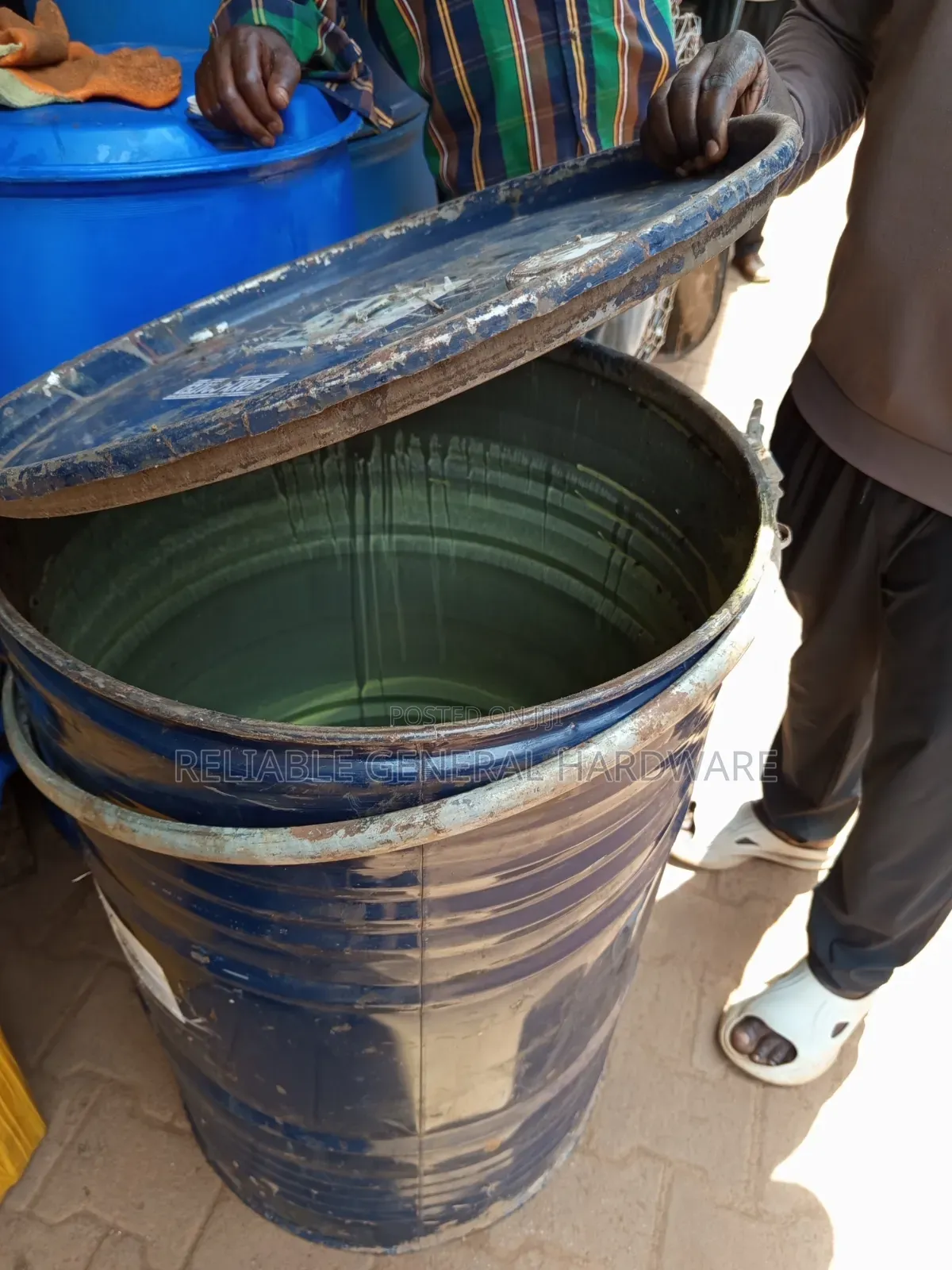 Metallic Drum Tank With Rock Or Opener 240litres