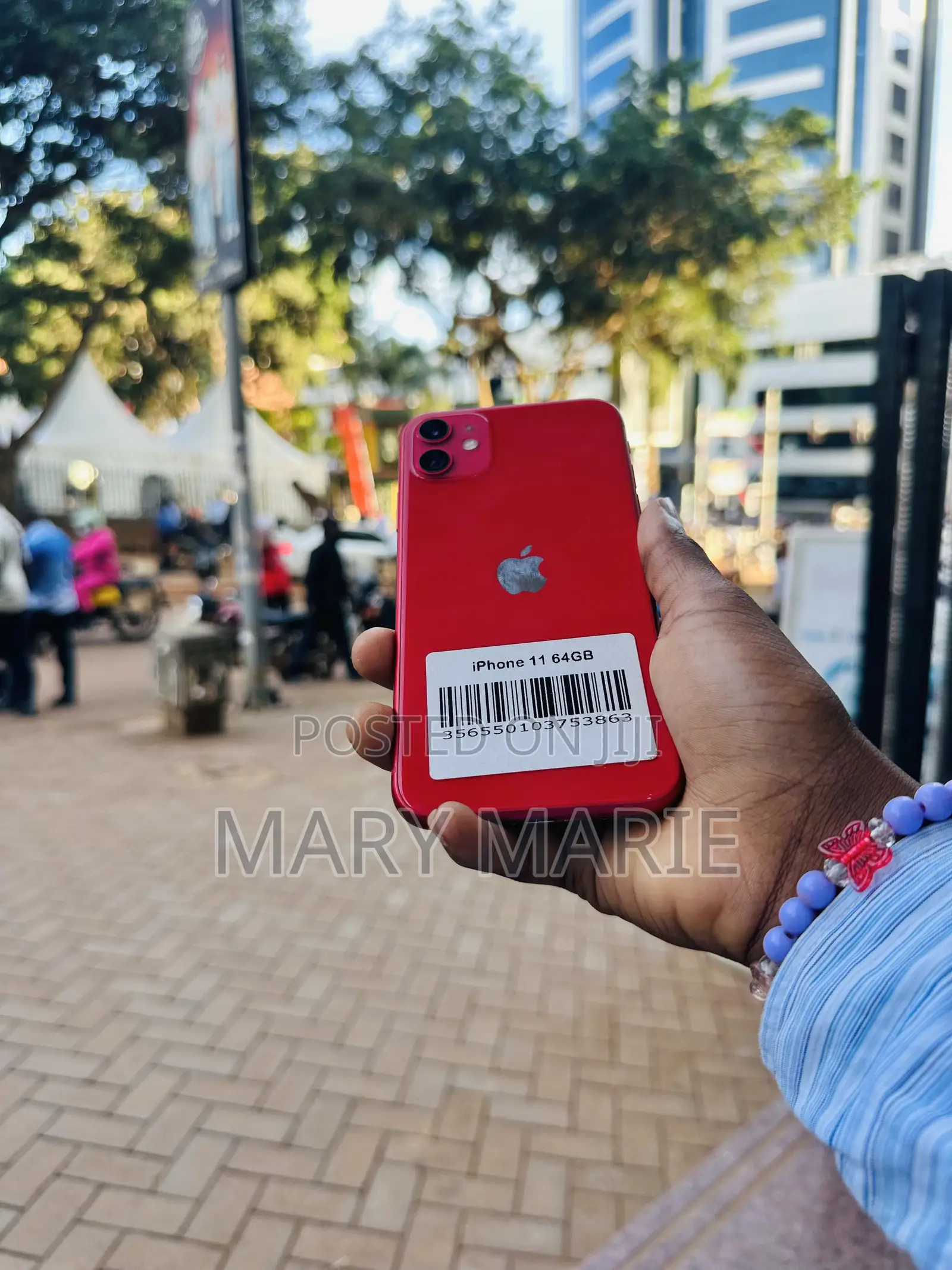 New Apple iPhone 11 64 GB Red