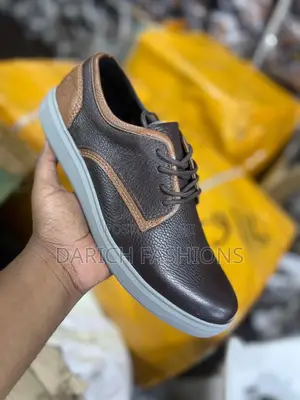 Men's Casual Shoes in Leather