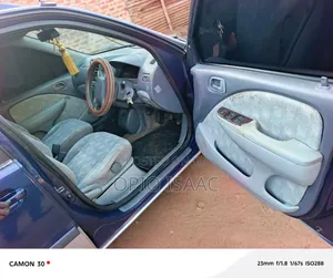Toyota Raum 2000 Blue