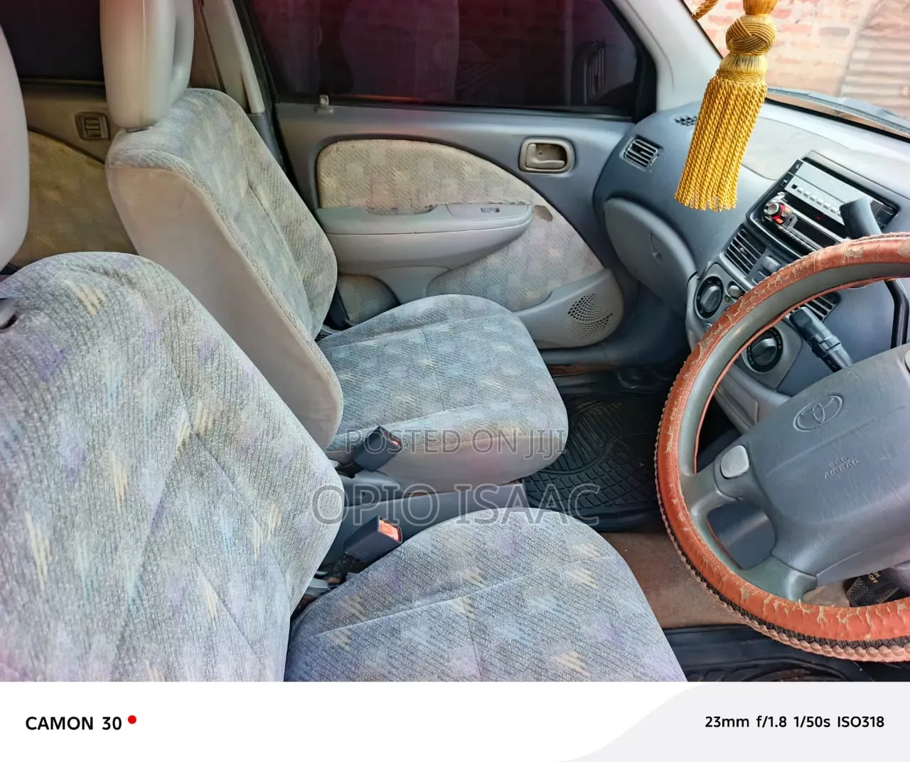 Toyota Raum 2000 Blue