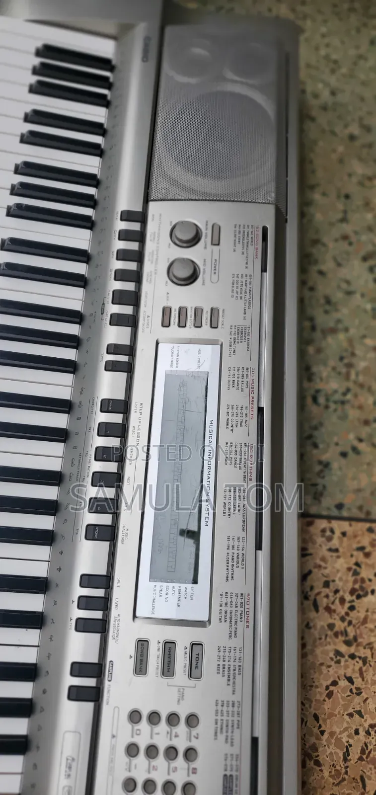 Keyboard Casio 6 Octaves Wk 200