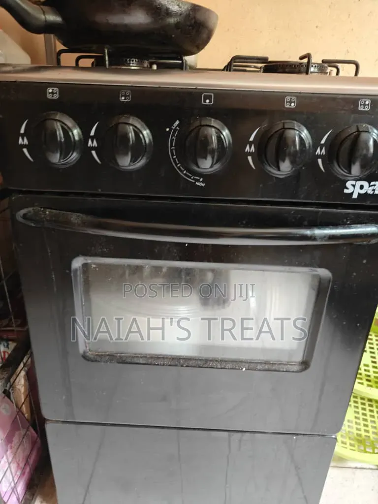 Used Spark Gas Cooker