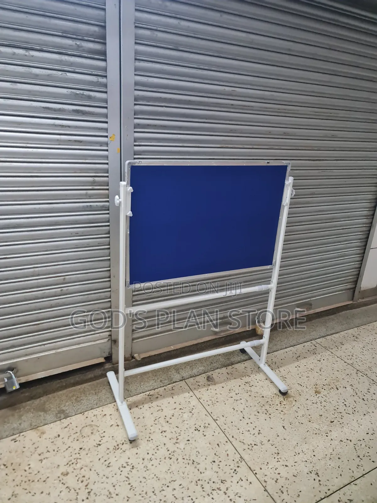 90×120 Noticed Boards With Metallic Stand With Rollers