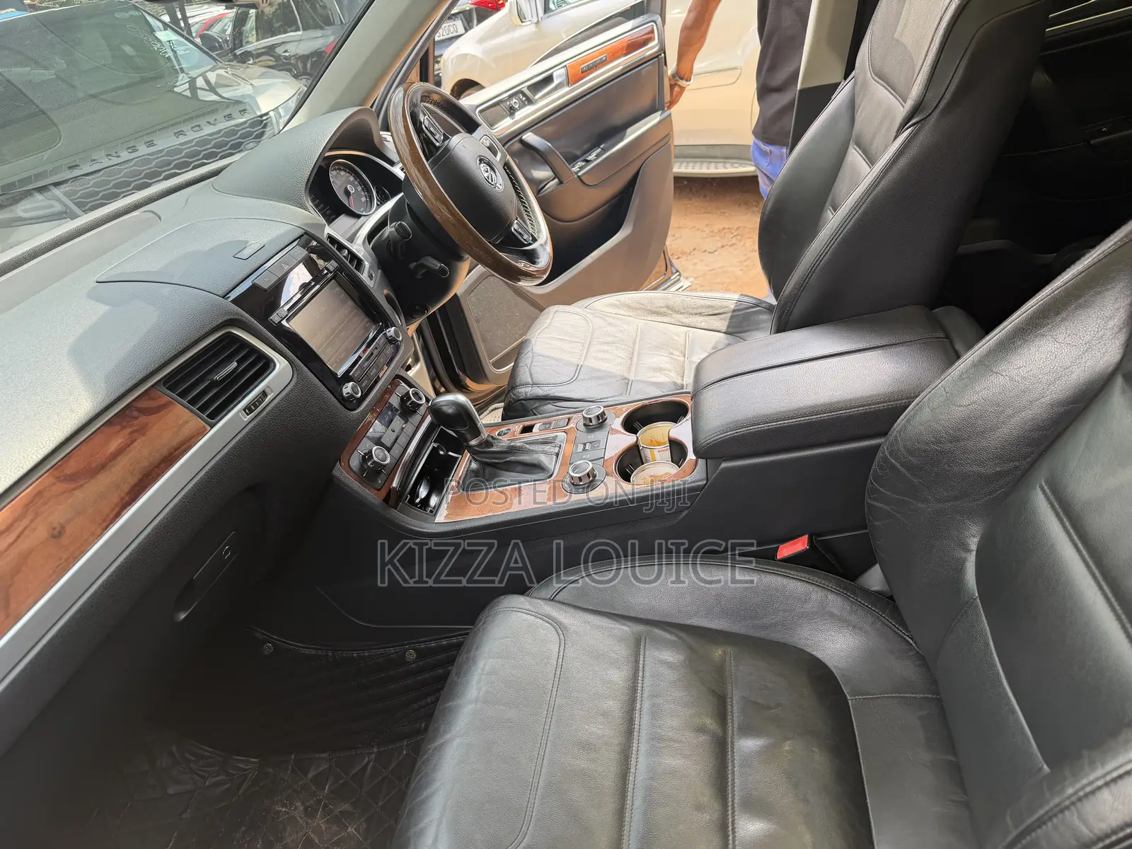 Volkswagen Touareg 2012 Black