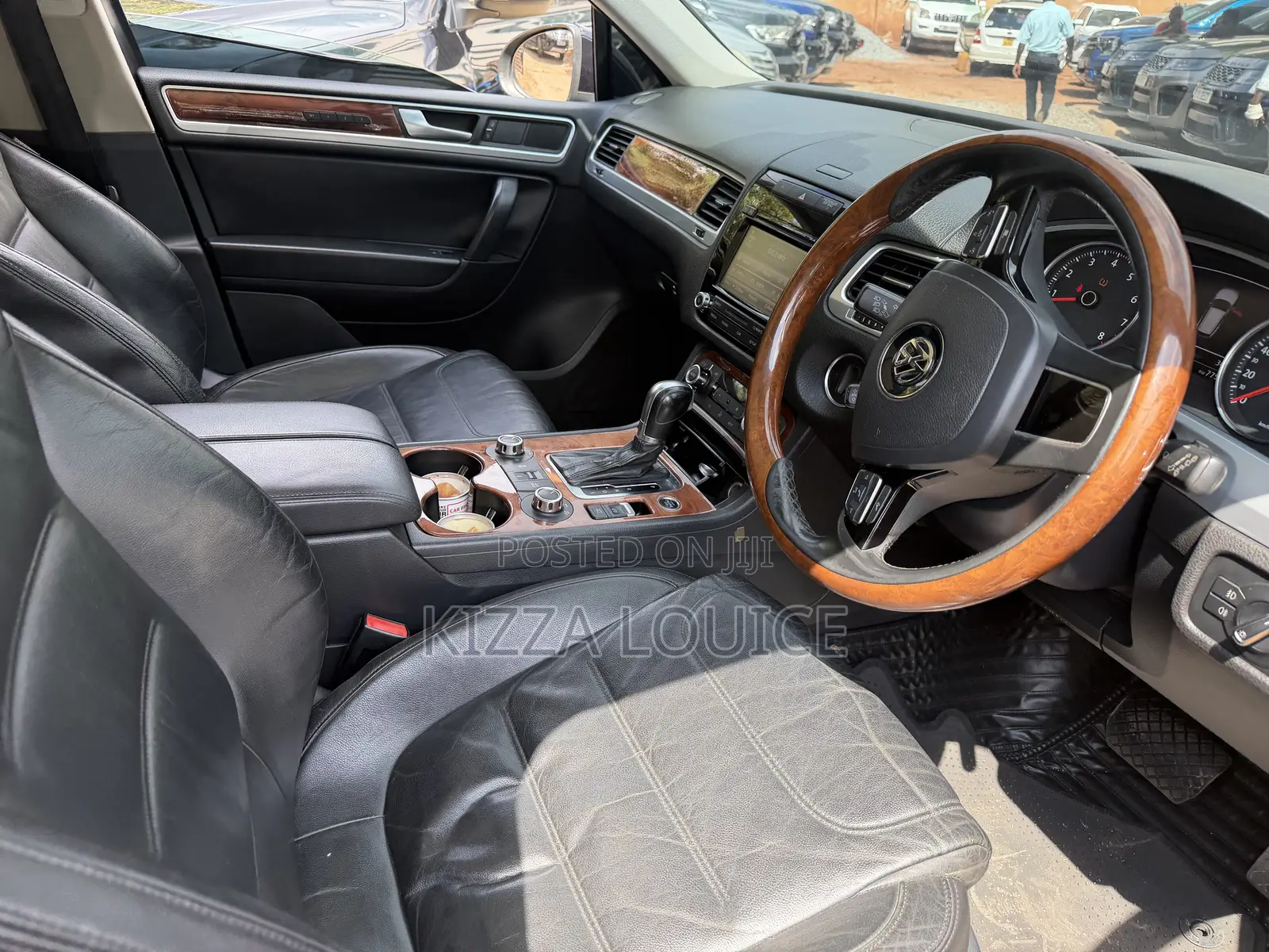 Volkswagen Touareg 2012 Black