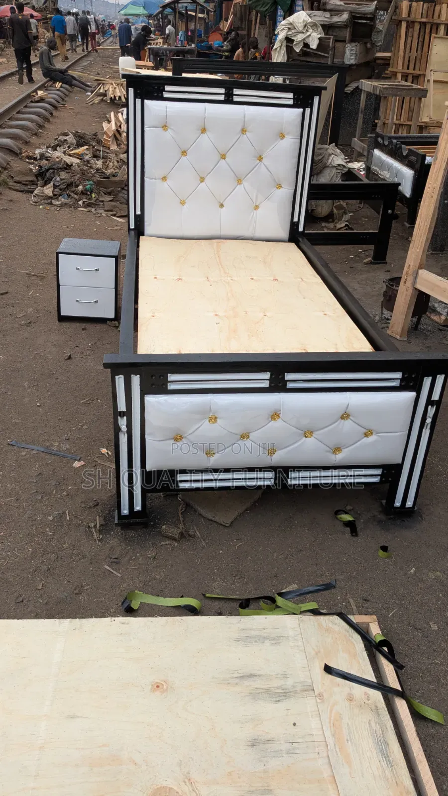 White Flame Bed 3*6