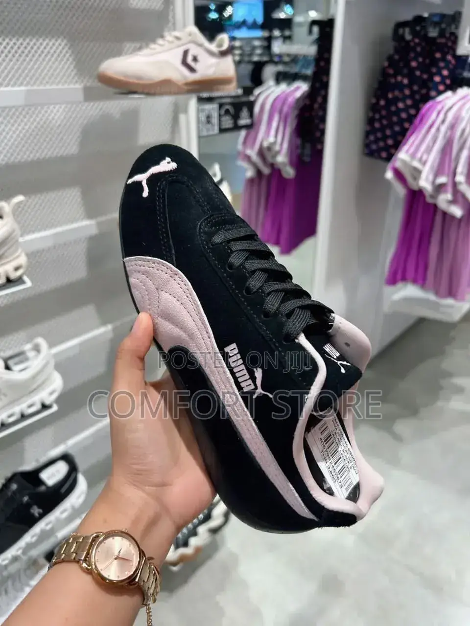Pumas Sneakers