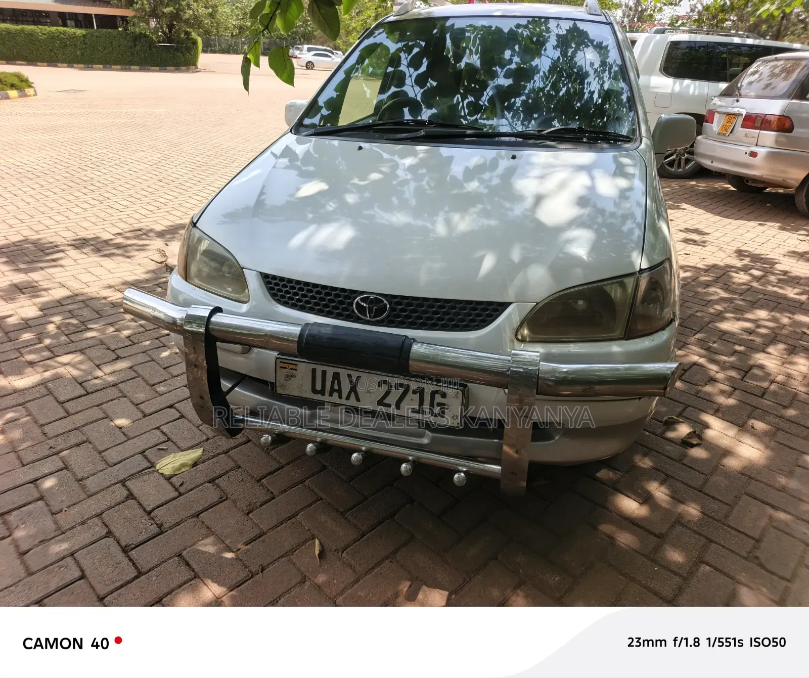Toyota Corolla Spacio 2000 Silver