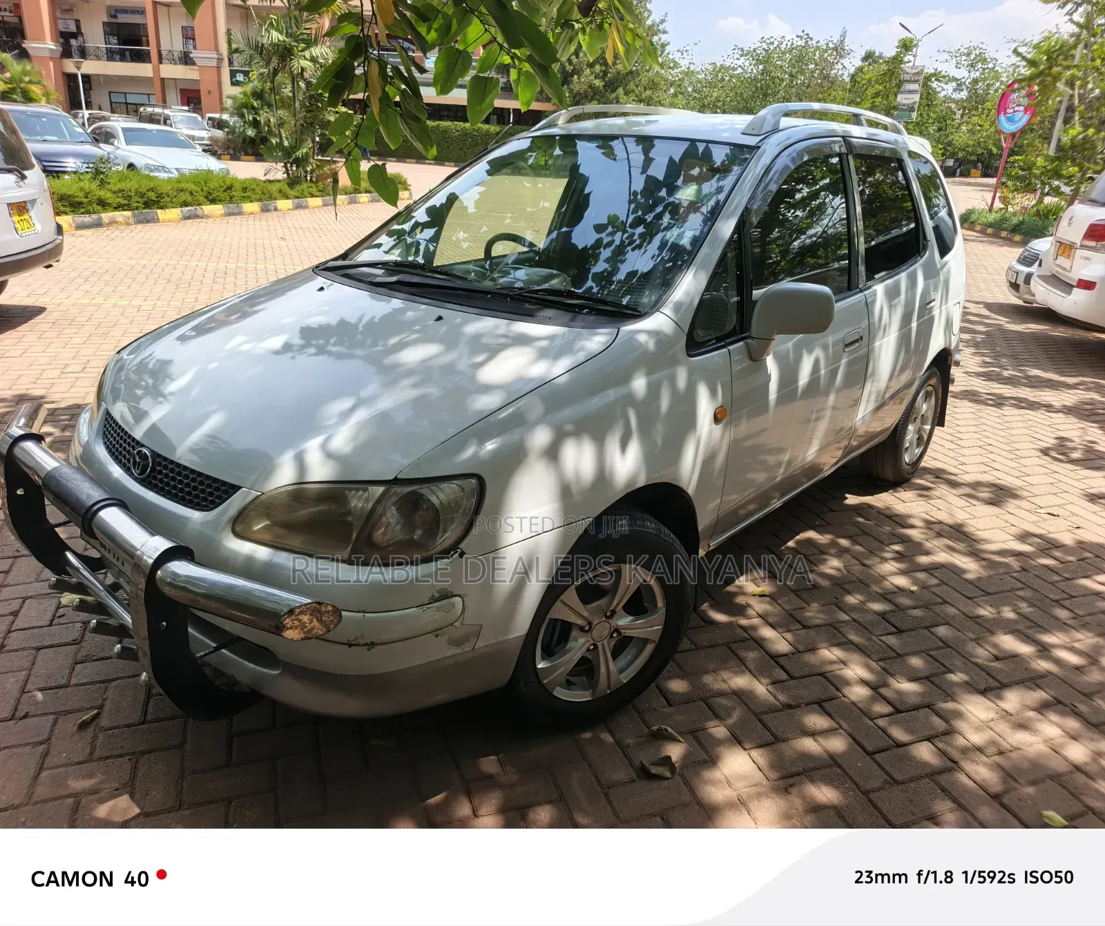 Toyota Corolla Spacio 2000 Silver