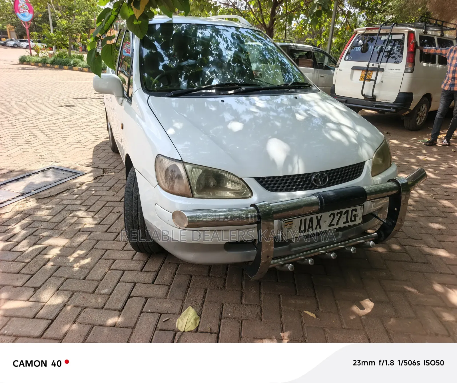 Toyota Corolla Spacio 2000 Silver