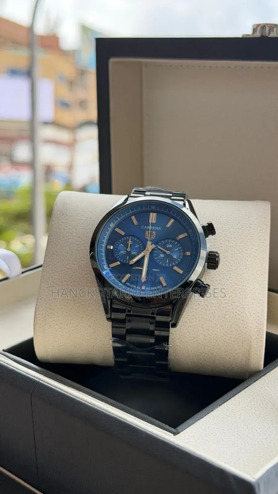 Luxury Gold-Toned Tag Heuer Carrera Chronograph Watch.