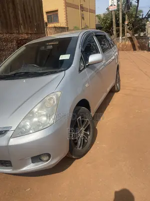 Toyota Wish 2004 Silver