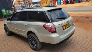 Subaru Outback 2.5 2006 Beige