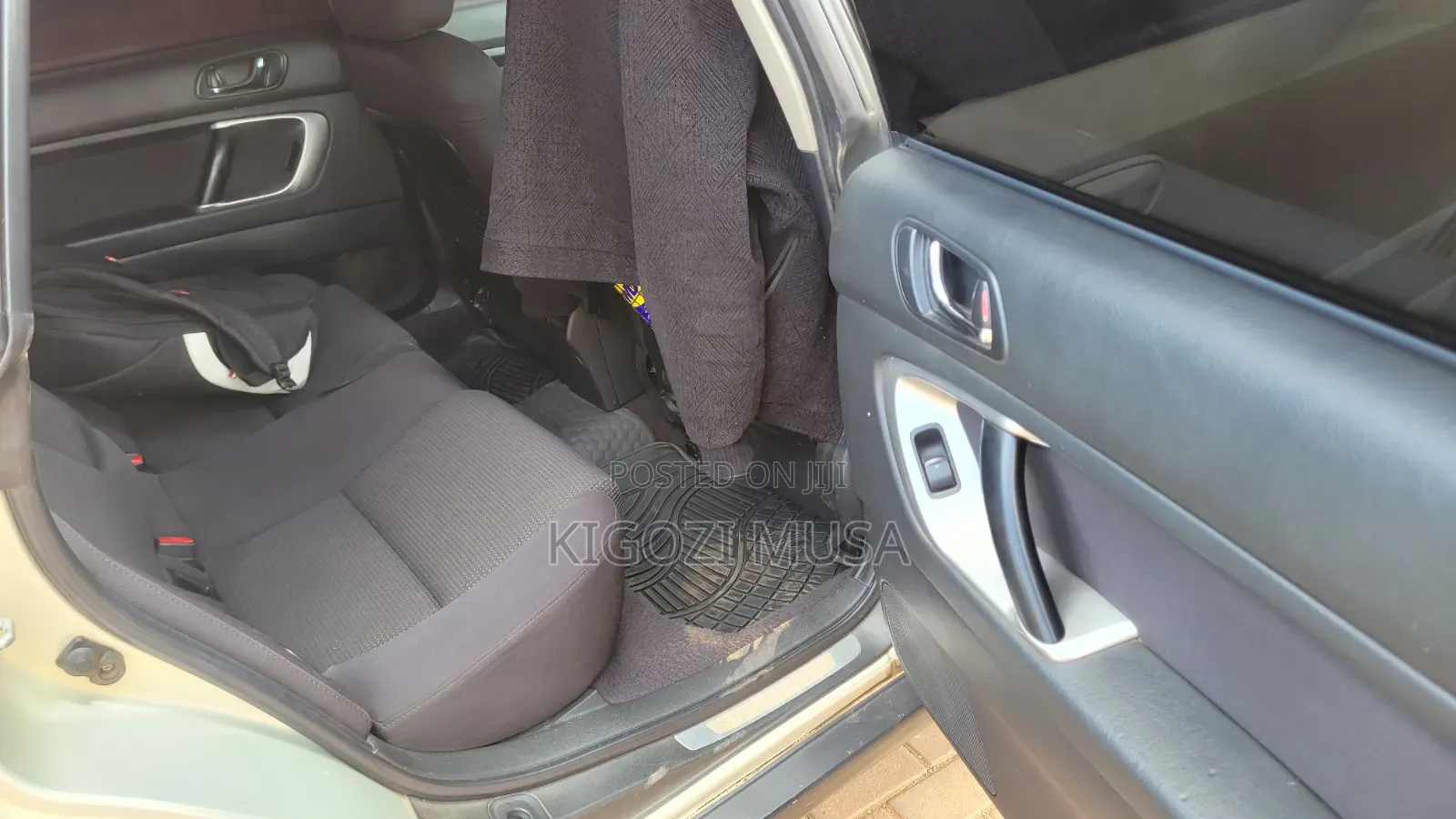 Subaru Outback 2.5 2006 Beige