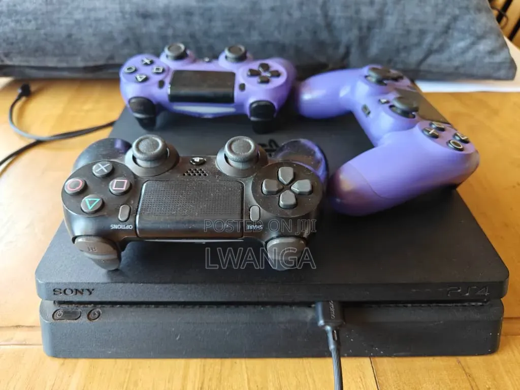 Play Station 4