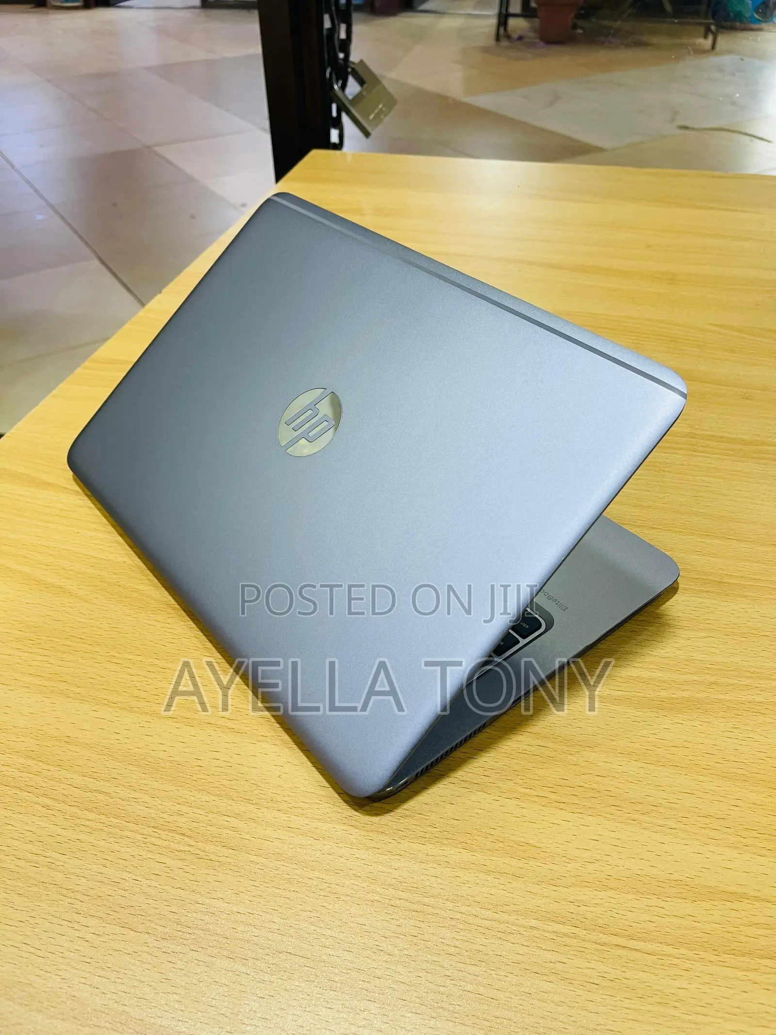 New Laptop HP EliteBook Folio 1040 G3 8GB Intel Core i5 SSD 256GB